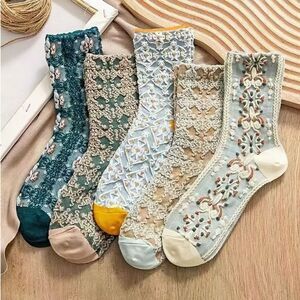 Naked Hanger 5 Pairs Bohemian Court Style Socks, Retro Floral Print Mid Socks